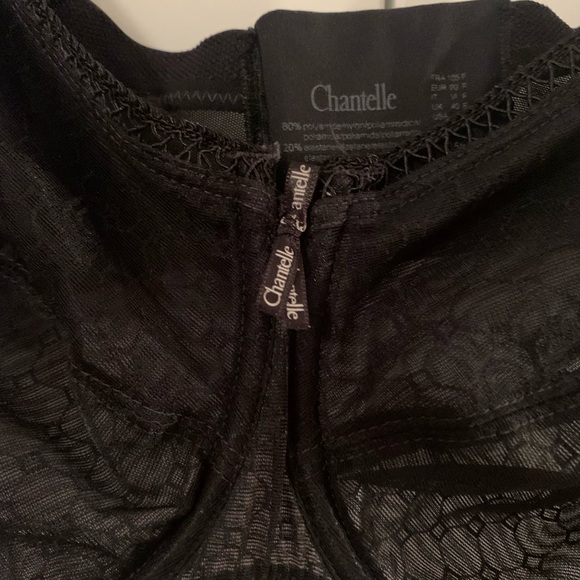 Brand new Chantelle black lace bra - Picture 3 of 6